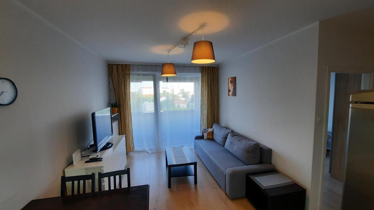 Ursa - Wygodny Apartament I Bezplatny Parking Na Miejscu Apartamento Varsovia Exterior foto